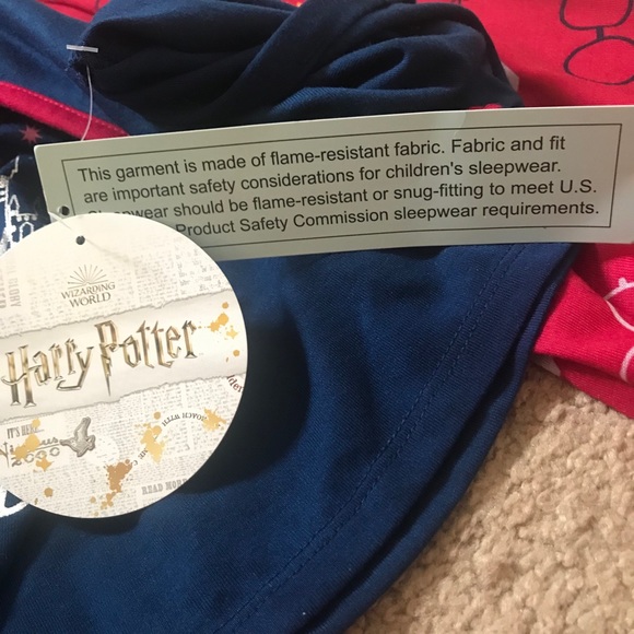 Harry Potter Three Piece Pajama Set XS - Picture 11 of 14